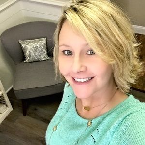 Meet your Posher, Dana